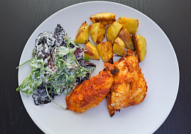 Kuře v jogurtovém těstíčku s pečenými brambory