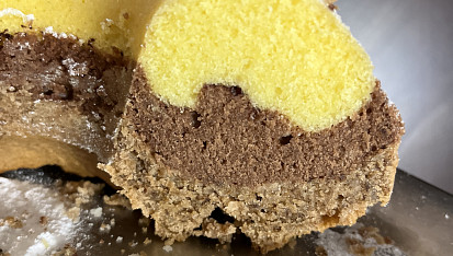 Bábovka s proužkem