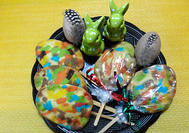 Barevná velikonoční lízátka pro koledníky