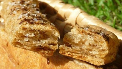 Celozrnné pikantní tyčky