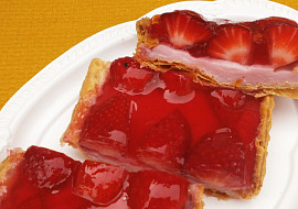 Jahodový koláč z listového těsta