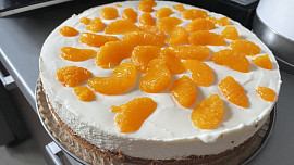 Nepečený cheesecake s ovocem