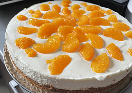 Nepečený cheesecake s ovocem