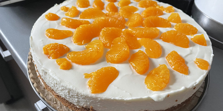 Nepečený cheesecake s ovocem