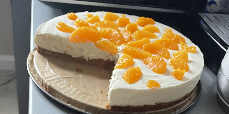Nepečený cheesecake s ovocem