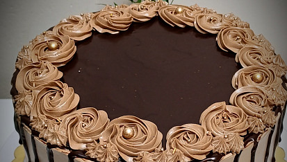 Čokoládový dort s čokoládovou náplní