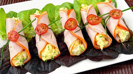 Debrecínka s vajíčkovým salátem