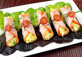 Debrecínka s vajíčkovým salátem