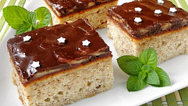 Banánové řezy s čokoládovou polevou