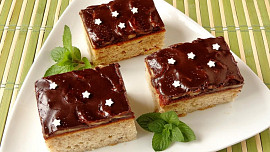 Banánové řezy s čokoládovou polevou