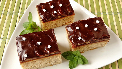 Banánové řezy s čokoládovou polevou