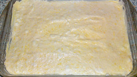 Bramborová bublanina s kompotovanými broskvemi