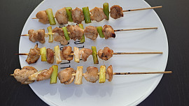 Japonské špízy yakitori