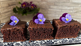 Kefírová buchta s celozrnnou moukou