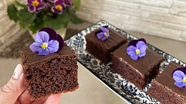 Kefírová buchta s celozrnnou moukou