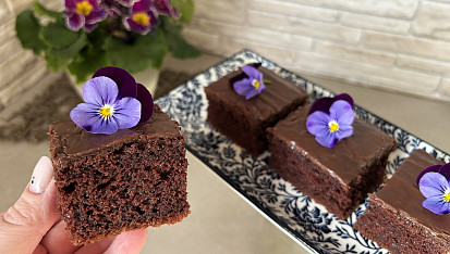 Kefírová buchta s celozrnnou moukou