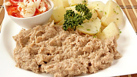 Masové hašé se smaženou cibulkou