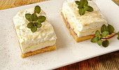Tvarohové řezy s bílkovým sněhem