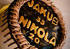 Čokoládový dort s čokoládovou náplní