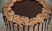 Čokoládový dort s čokoládovou náplní