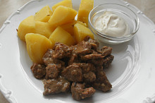 Jehněčí na rozmarýnu s dipem