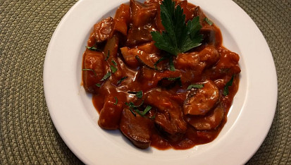 Lilek, cukety a rajčátka v rajčatové passatě