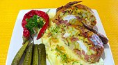 Pečená kuřecí kůže s nádivkou a masem z horkovzdušné fritézy