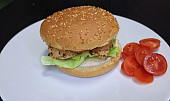 Pikantní kuřecí burger