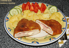 Cordon bleu - plněný řízek