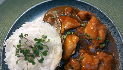 Kuřecí stehenní kousky v pikantní chilli omáčce s medem