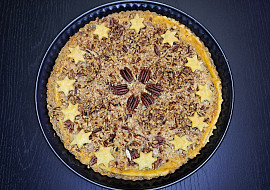 Ořechový koláč z vlašských a pekanových ořechů