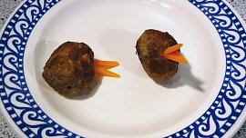 Ptačí hnízdo z mletého masa a špaget