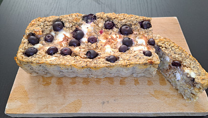 Zdravý banánový chlebíček s borůvkami