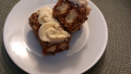 Nepečené zákusky z dlouhých piškotů s krémem