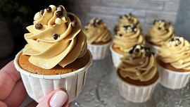 Karamelový krém na dort