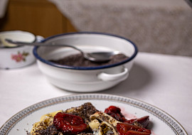 Domácí nudle s mákem