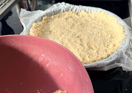 Drobenkový koláč s jablky