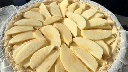 Drobenkový koláč s jablky