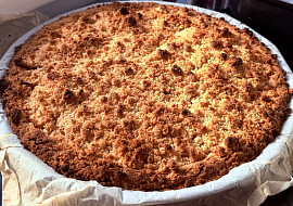 Drobenkový koláč s jablky