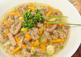 Kuřecí polévka s játrovou rýží