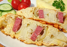 Květákový špíz se salámem