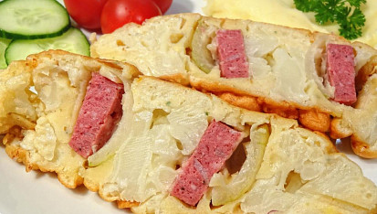 Květákový špíz se salámem