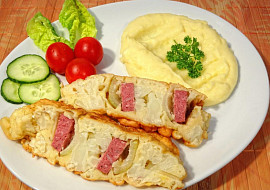 Květákový špíz se salámem