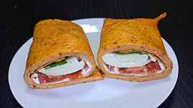 Rychlý wrap z cottage a vajec