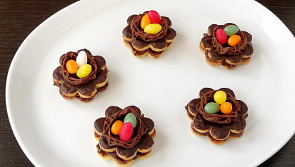 Velikonoční cukroví s hnízdečky