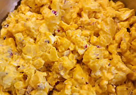 Bramborový salát s hořčicovým křenem