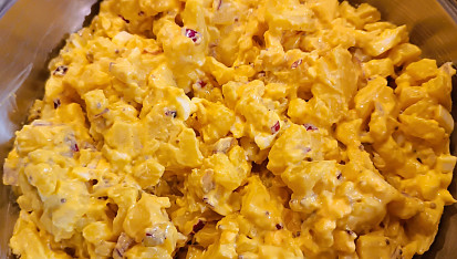 Bramborový salát s hořčicovým křenem