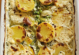 Brambory zapečené s nivou a pórkem