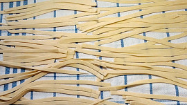 Domácí nudle s mákem