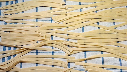 Domácí nudle s mákem